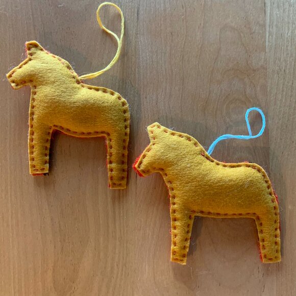 DALA HORSE Hand Embroidered Ornaments. NEW (Lot 11) - Picture 3 of 4